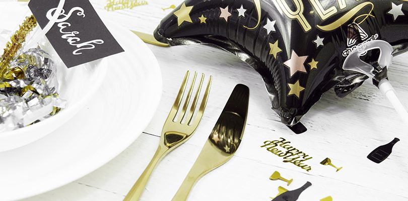 Tischset mit Dekoration für Silvester