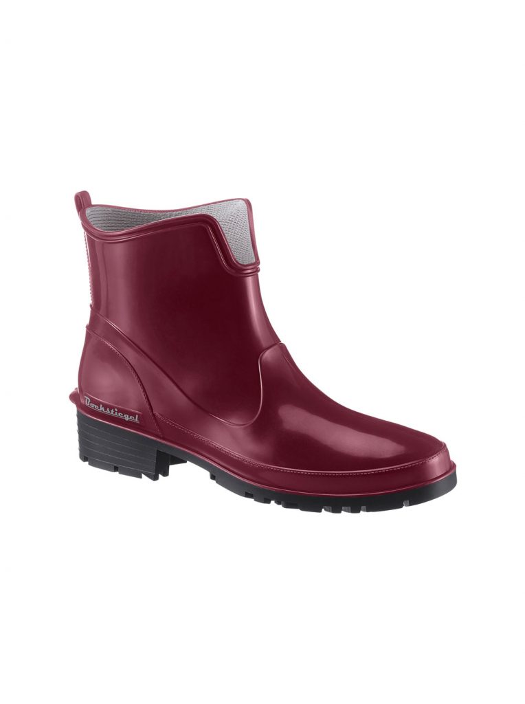 Rote Gummistiefel fürs Herbst Outfit