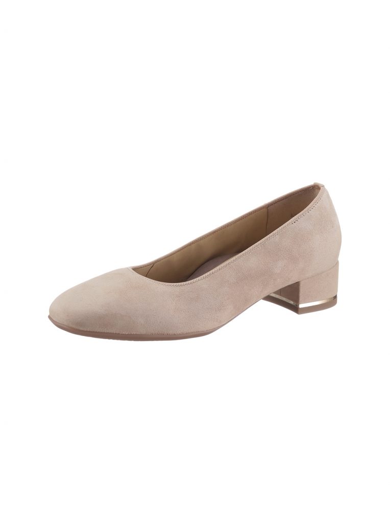 Pumps in der Farbe Camel und aus Veloursleder